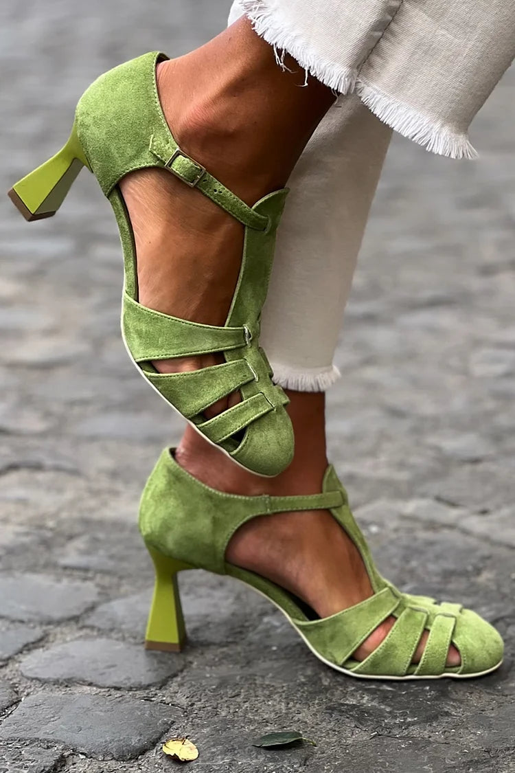 LIVIA | Elegant Mid-Heeled Sandals with Crossed Design