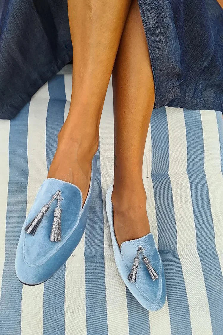 Louise – Elegant Silver Tassel Loafer