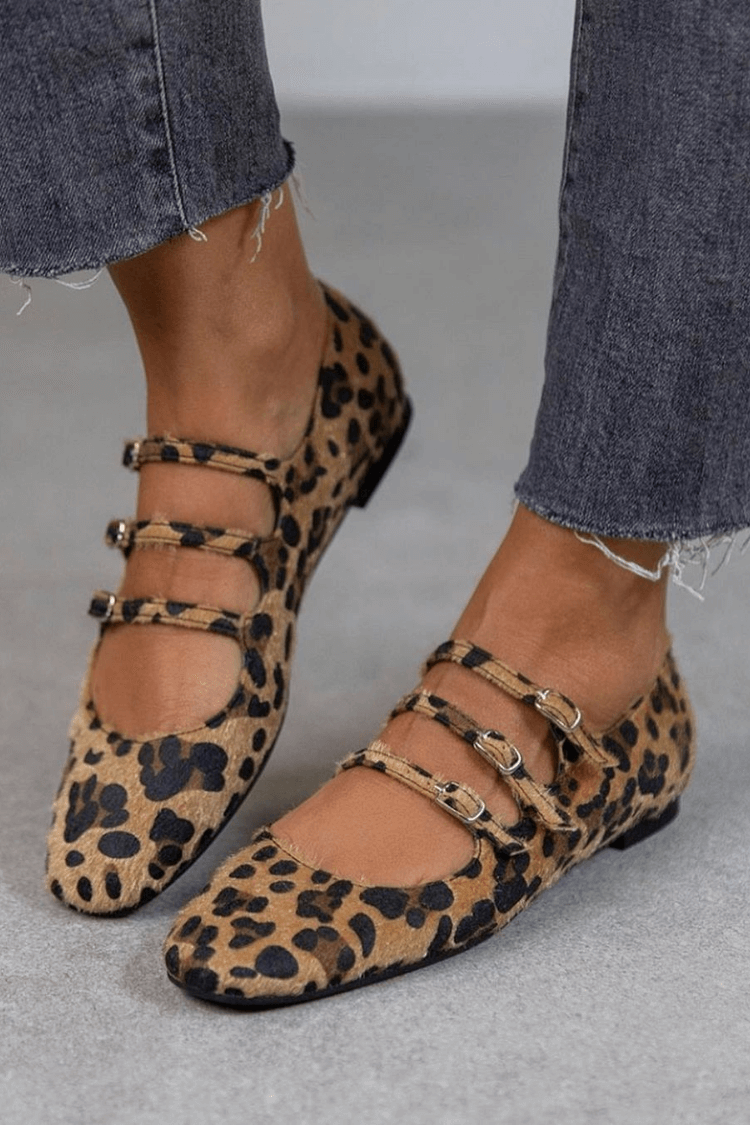 LEOPARDINA | Elegant ballerinas with animal print straps for an irresistible style
