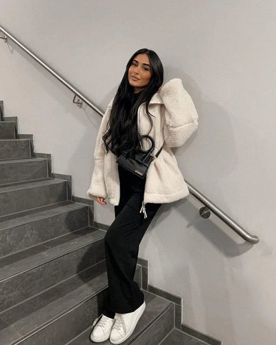 KAJA – Elegant Teddy Coat