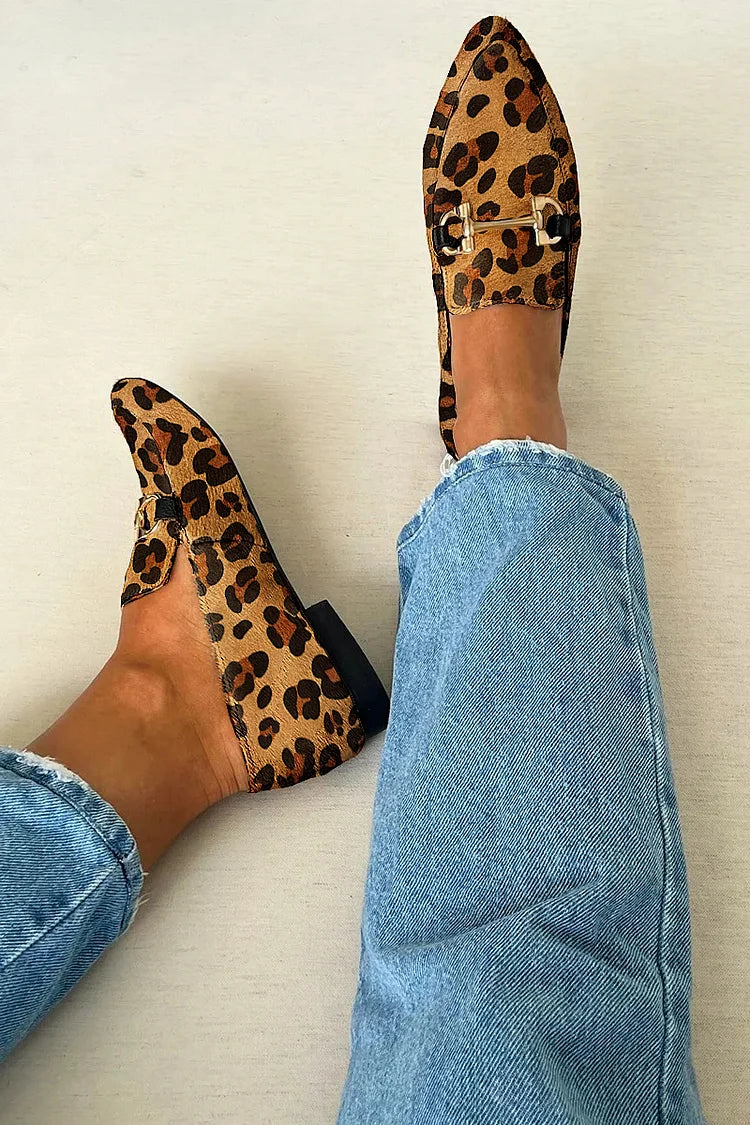 Juul – Elegant Patterned Loafer with Subtle Heels