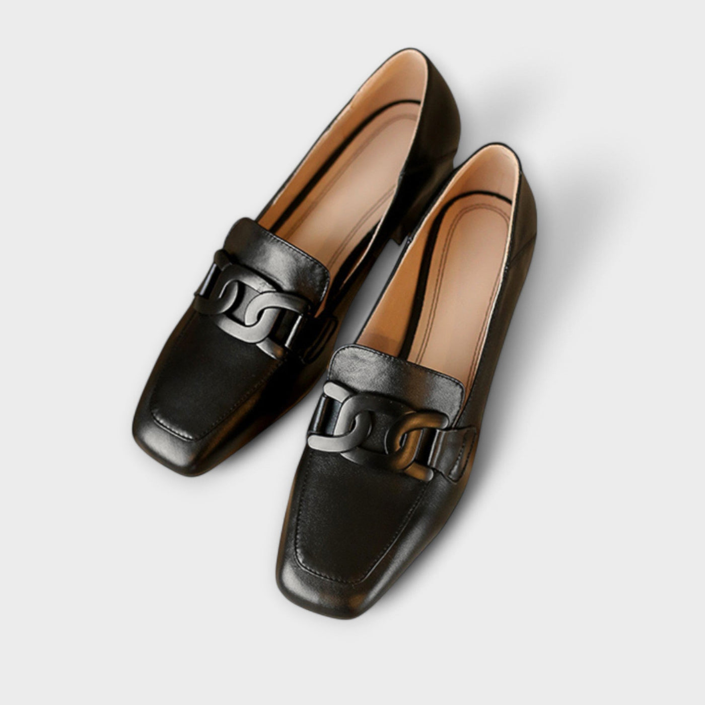 Monika – Elegant Suede Loafer