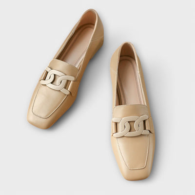 Monika – Elegant Suede Loafer