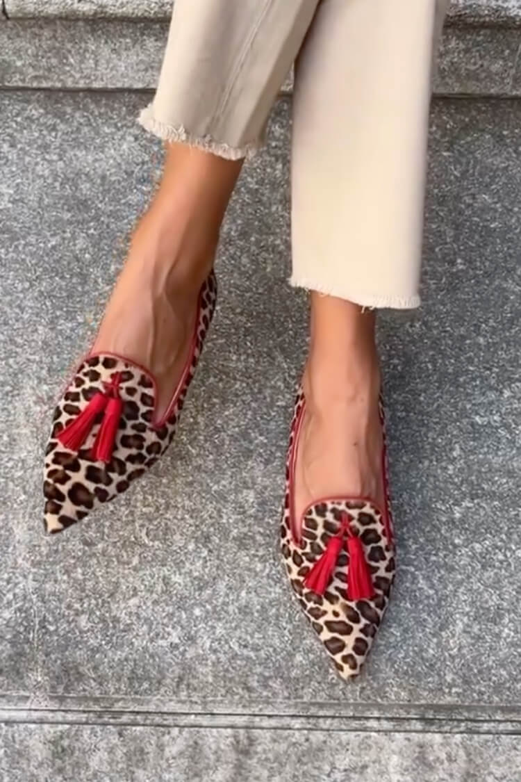 Sophie – Elegant Pointed Loafer with Red Tassels