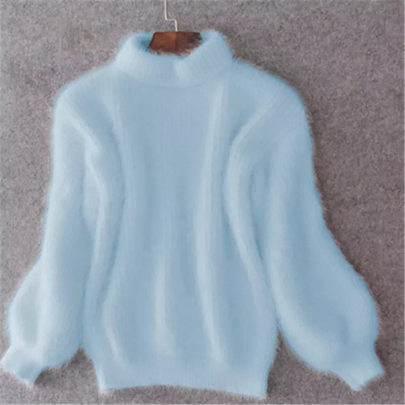 Jessica – Timeless Cold Turtleneck
