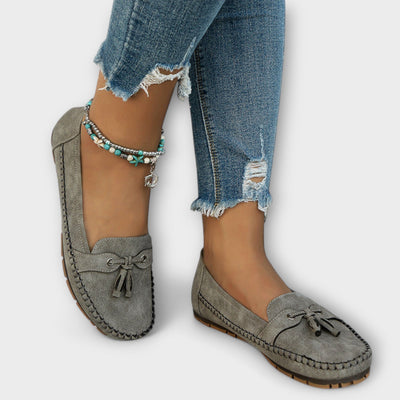 Lise – Elegant Suede Loafer