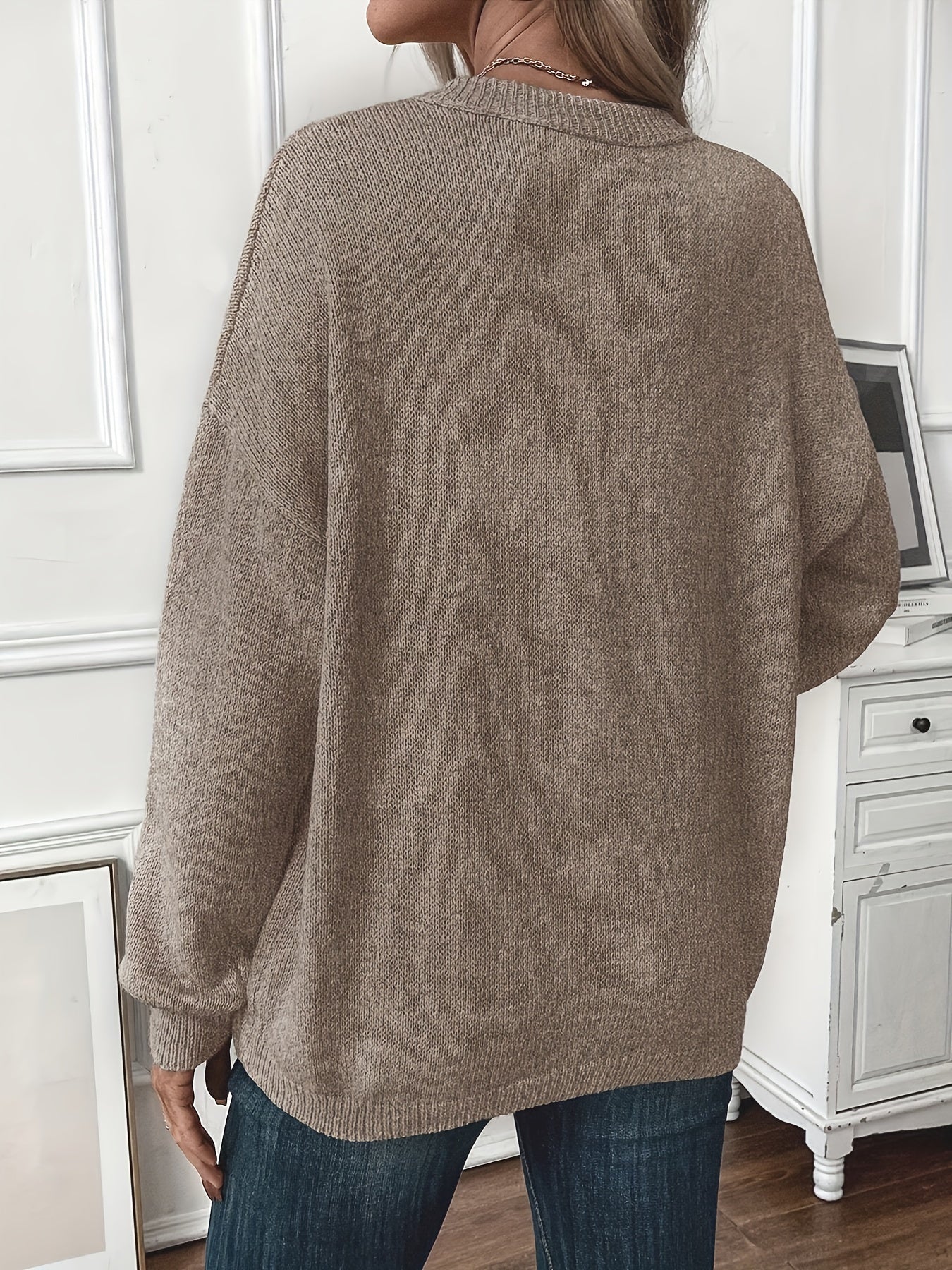 Azariah – Timeless Elegant Sweater