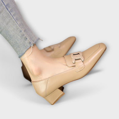 Monika – Elegant Suede Loafer