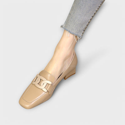 Monika – Elegant Suede Loafer