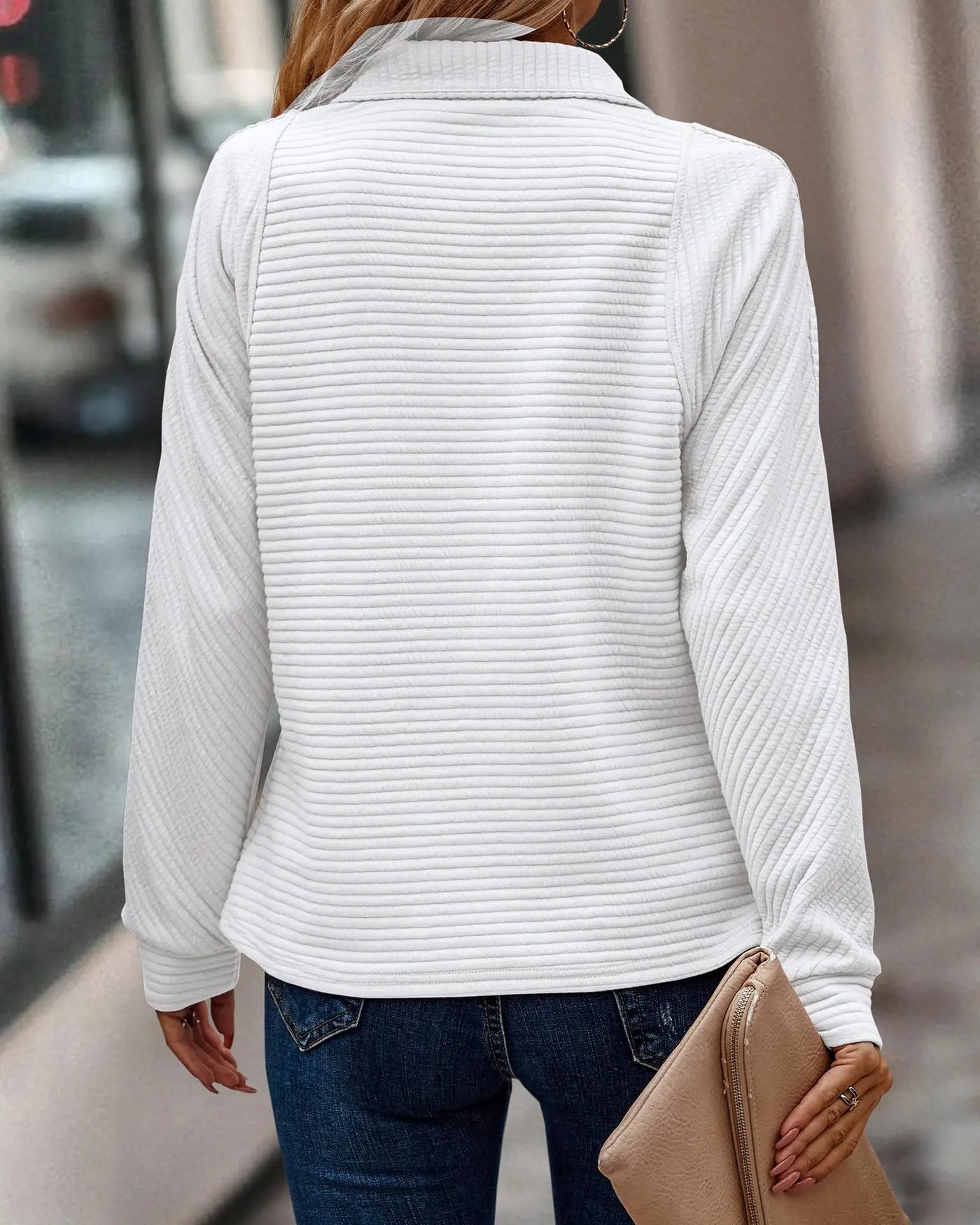 Angele – Timeless Elegant Sweater