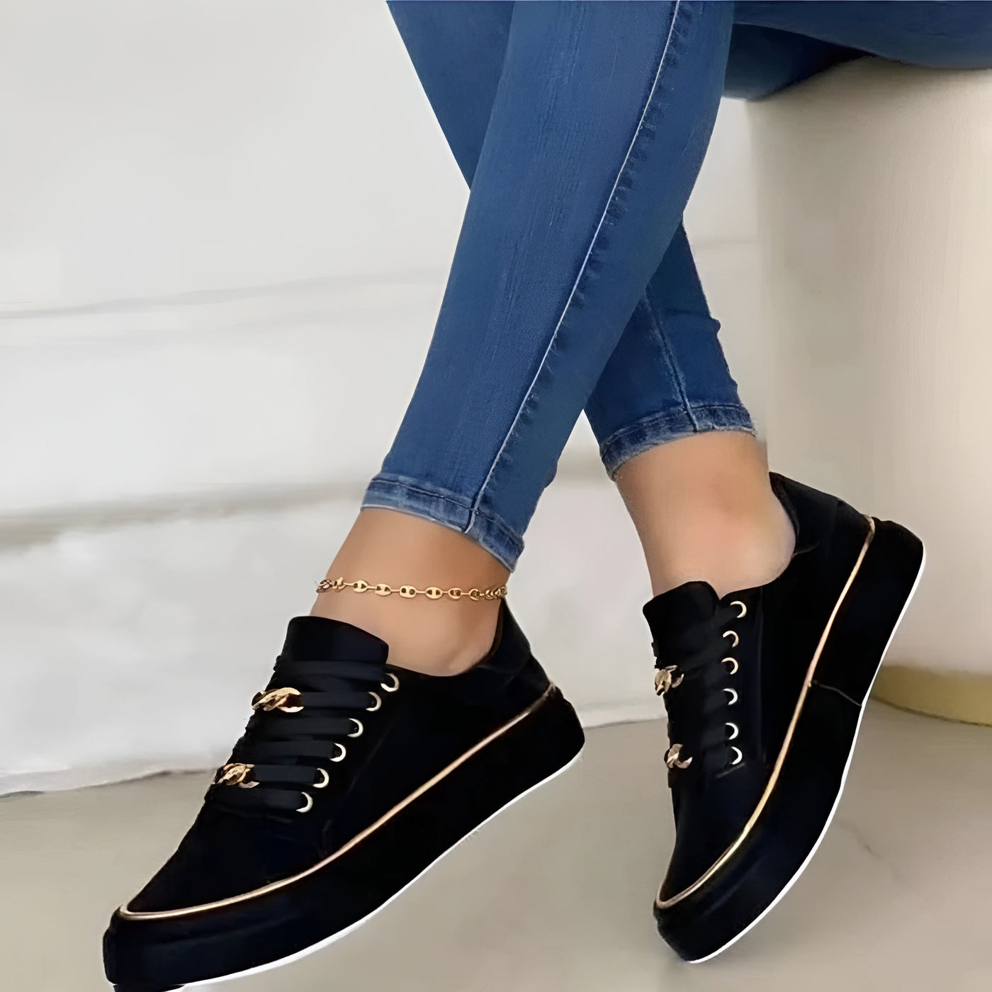 Gracie – Elegant Orthopedic Sports Shoe