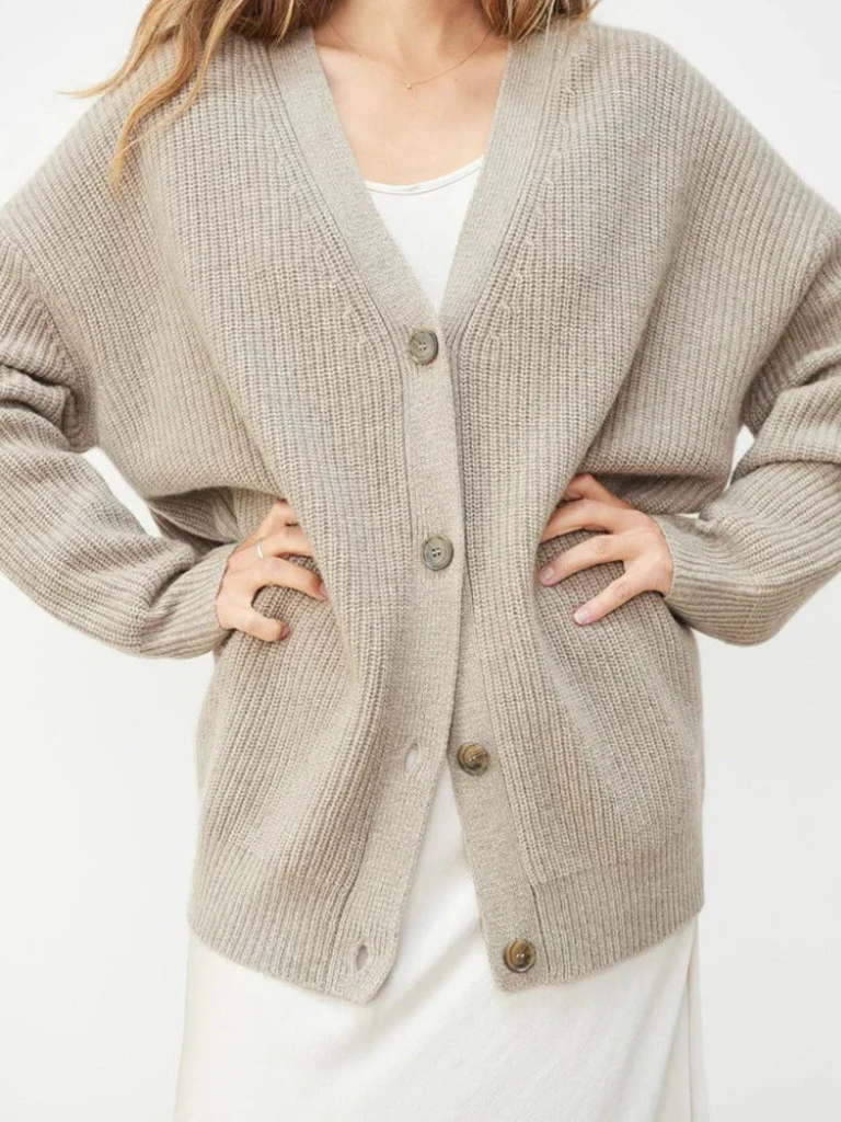 Madison – Timeless Cardigan