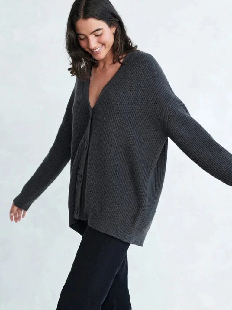 Madison – Timeless Cardigan