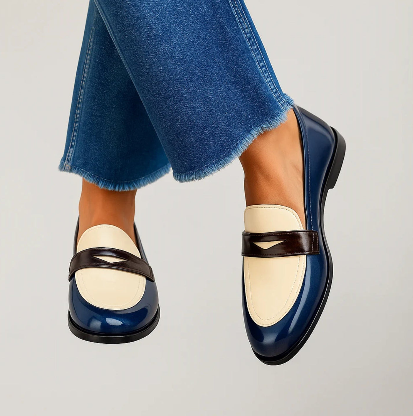 Claudia – Elegant Contrast Loafer