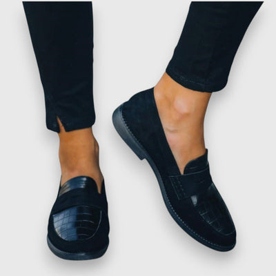 Liny – Elegant Suede Loafer