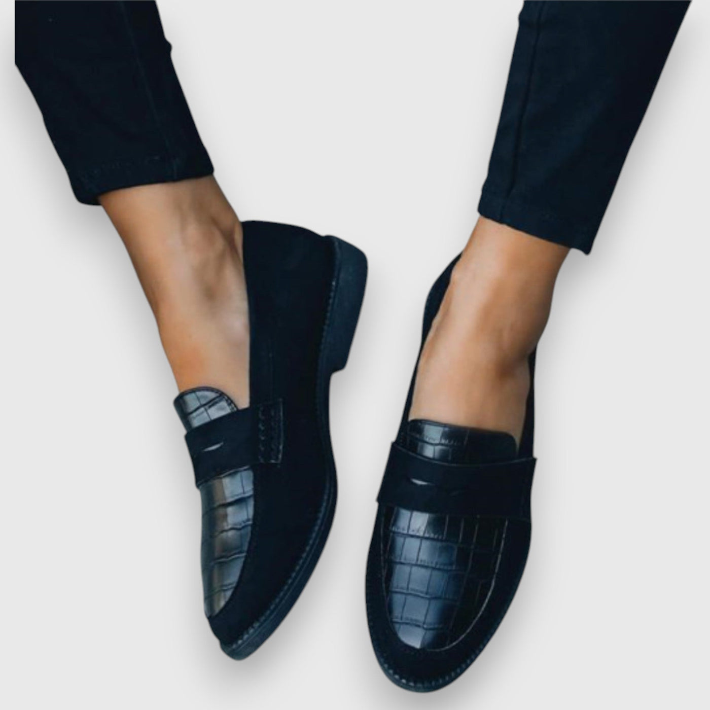 Liny – Elegant Suede Loafer
