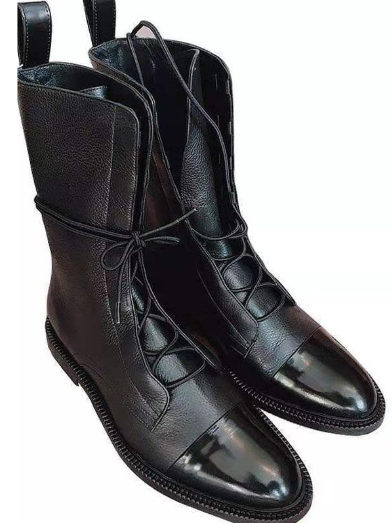 Victoria – Elegant Polished Lace-Up Boots