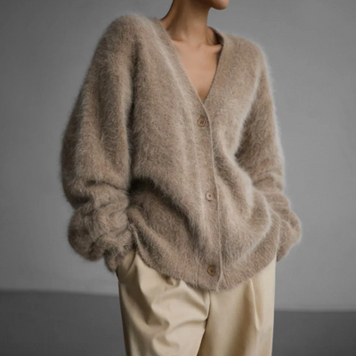 Luna – Timeless Cashmere Cardigan