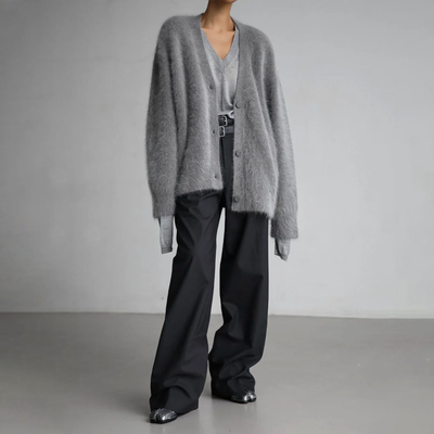 Luna – Timeless Cashmere Cardigan