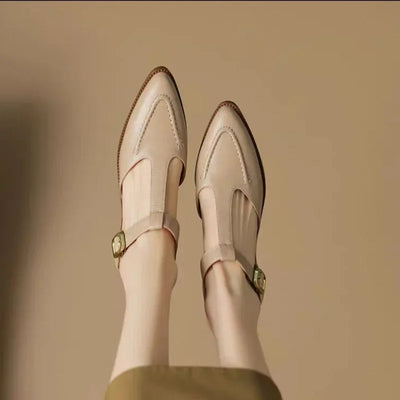 Aurenza – Elegant Buckle Shoes