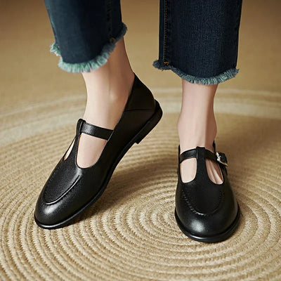 Selvana – Elegant Low Heeled Pumps