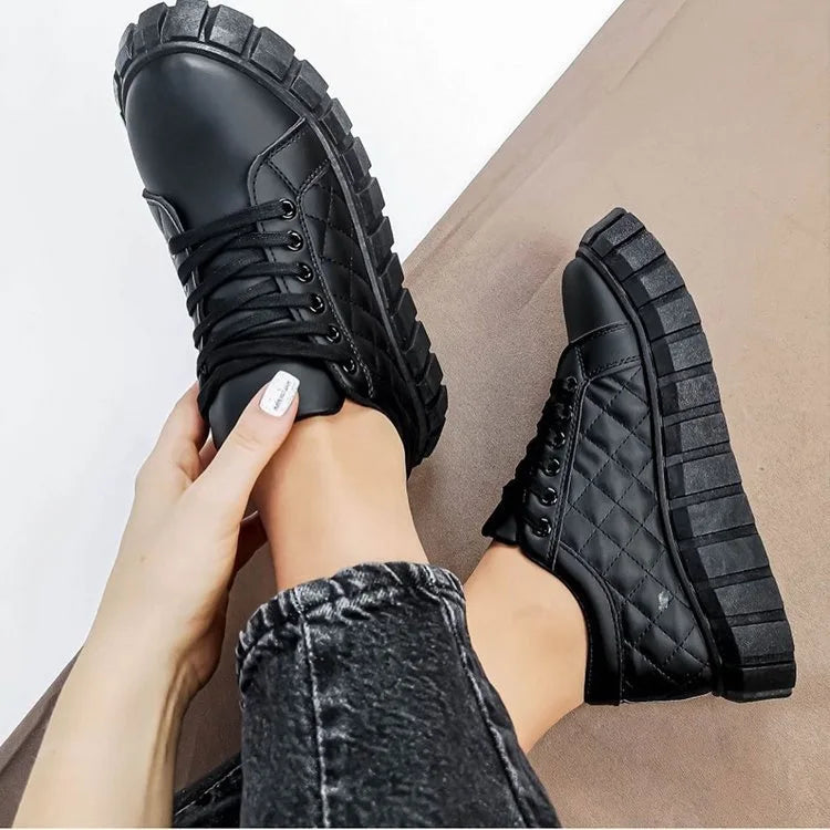 Renee™ – Elegant Orthopedic Sneakers