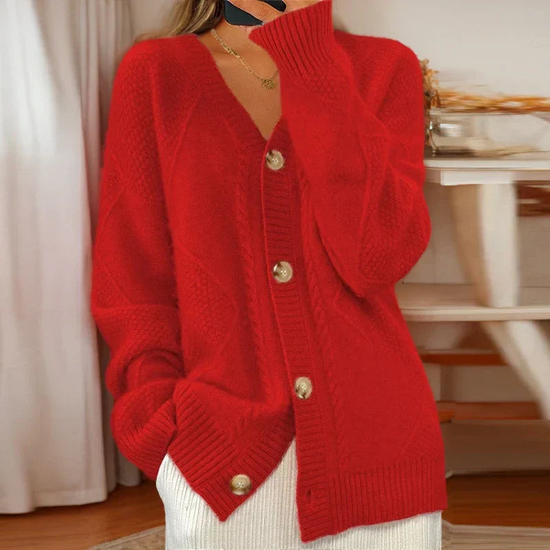 Éloise – Elegant Cable-Knit Cardigan