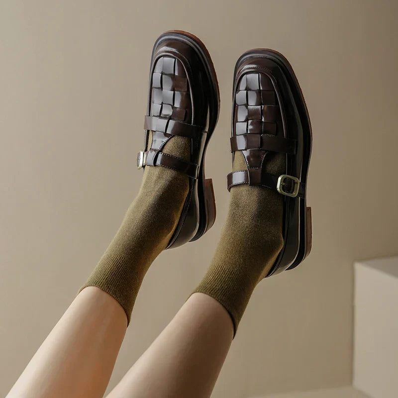 Lumerra – Elegant Retro Flats