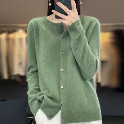 Annika – Elegant Cozy Sweater