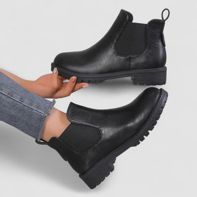 Zara – Elegant Orthopedic Boots