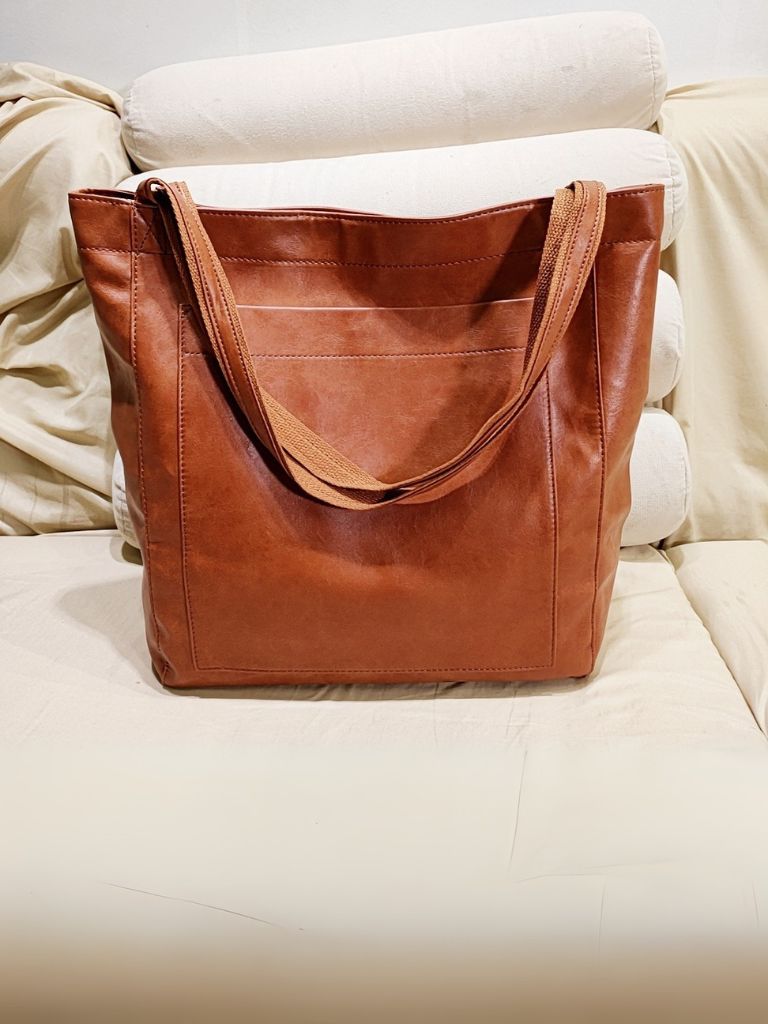 SABINE – Elegant Waxed Tote