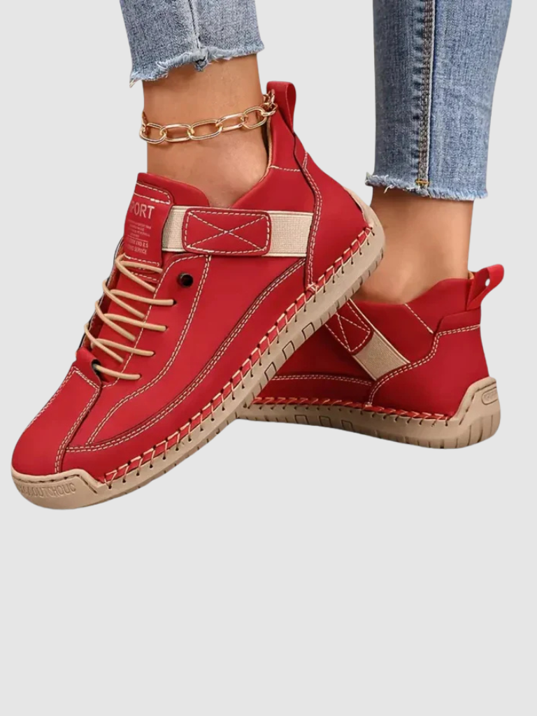 Maribel – Elegant Lace-Up Sneakers