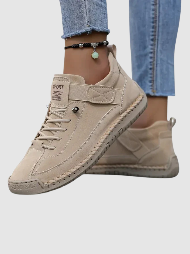 Maribel – Elegant Lace-Up Sneakers