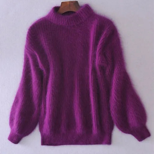 Jessica – Timeless Cold Turtleneck