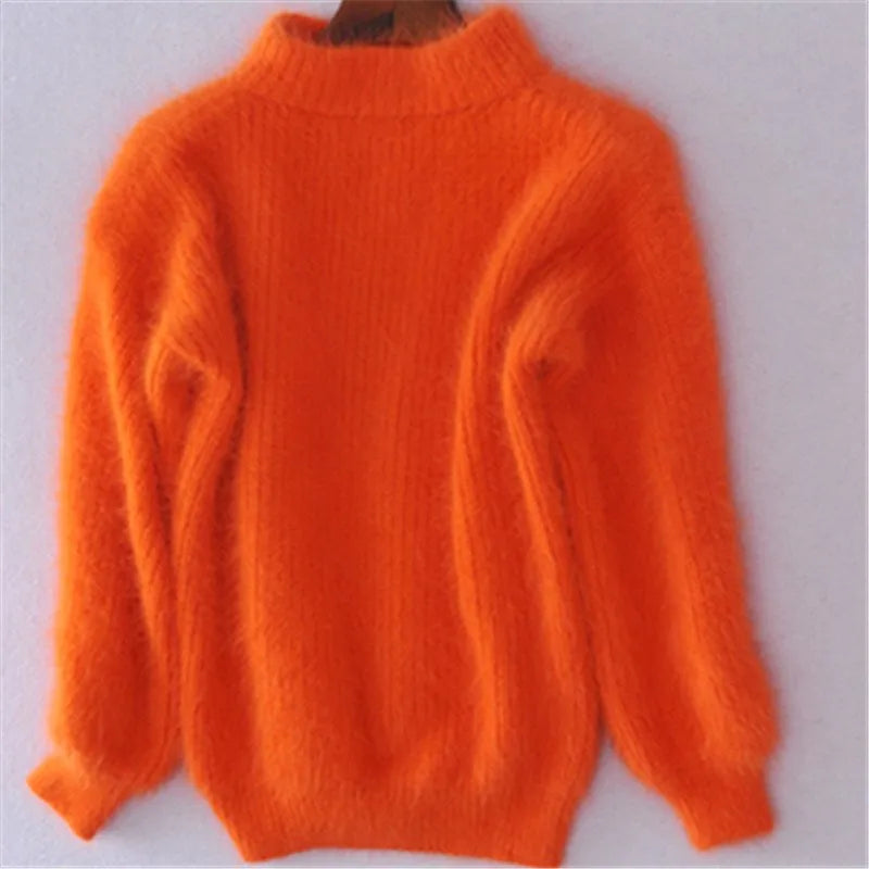 Jessica – Timeless Cold Turtleneck