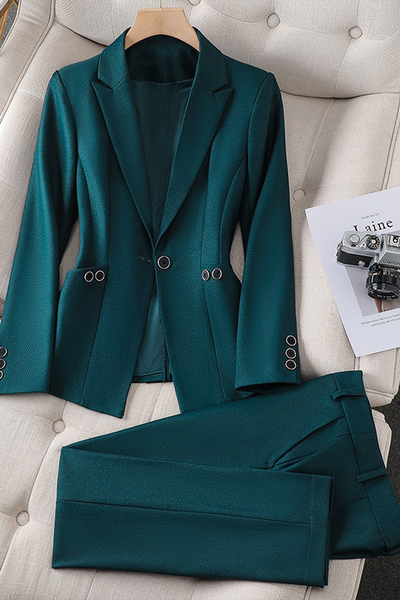 Camille – Elegant Blazer Ensemble