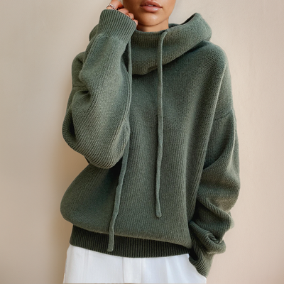 Lia – Timeless Elegant Turtleneck Sweater