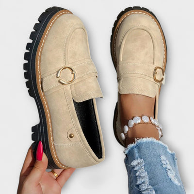 Lora – Elegant Casual Moccasins with Rounded Toe for a Sophisticated Look