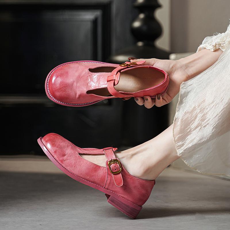 Mora – Timeless Elegant Mary Janes