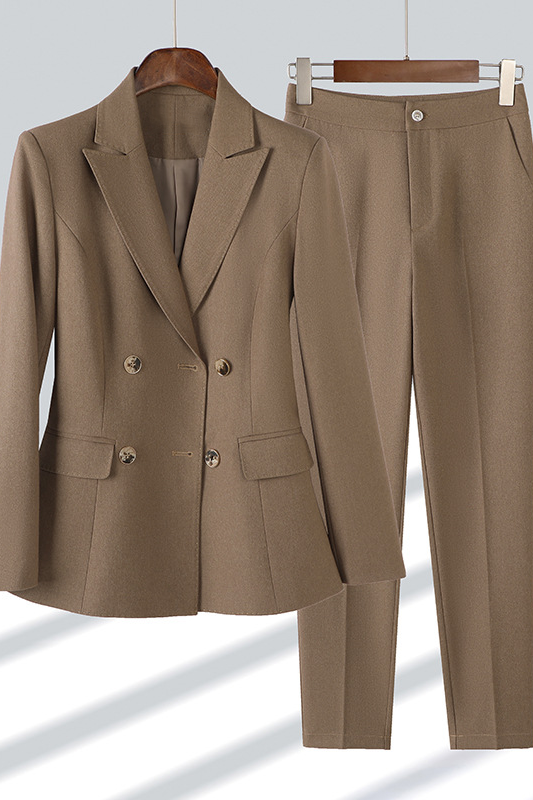 Vivienne – Elegant Structured Blazer Set