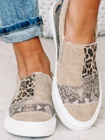 Noemi – Elegant Pain-Relieving Loafer