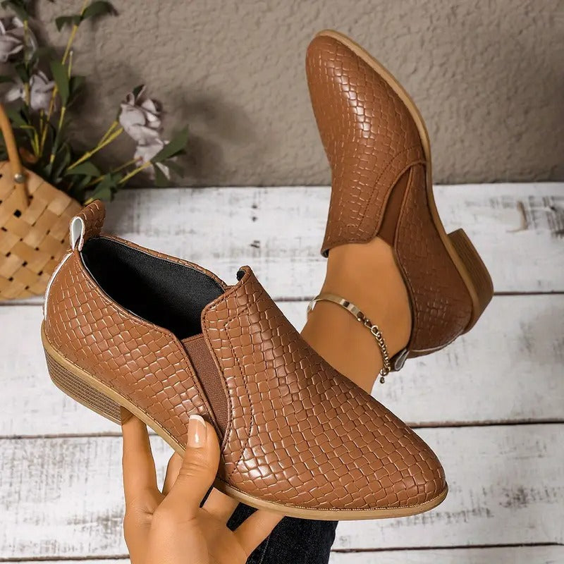 Alexandra – Elegant Leather Oxford Shoes