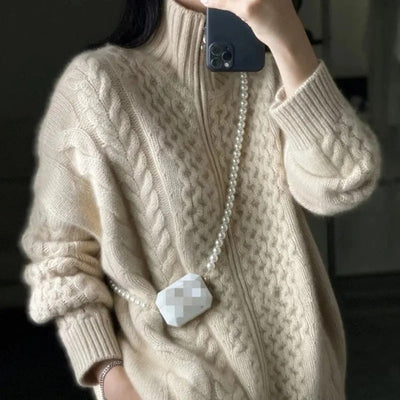 Cozy – Timeless Cable-Knit Cardigan