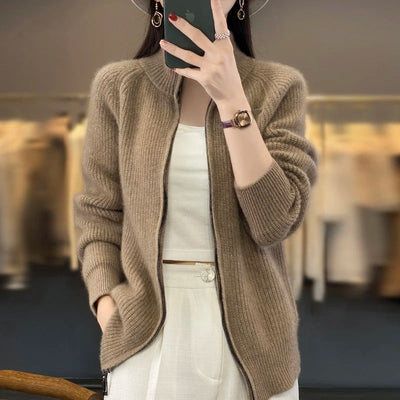 Vienna – Elegant Pure Wool Zipper Cardigan