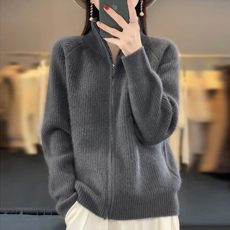 Vienna – Elegant Pure Wool Zipper Cardigan